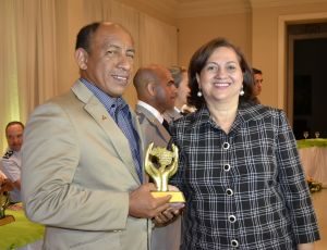 Imagem da notícia - Secretário Roberto Rocha é agraciado com o Oscar da Segurança e Cidadania do Amazonas 2012