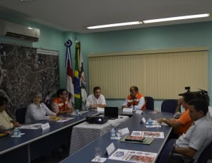 Imagem da notícia - Governo do Estado por meio da Defesa Civil do Amazonas Apresenta Projeto Prevenção e Preparação a Emergências de Incêndios Florestais.