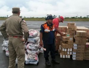 Imagem da notícia - Boca do Acre recebe ajuda humanitária da Defesa Civil do Estado
