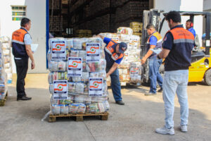 Imagem da notícia - Governo do Amazonas já enviou 400 toneladas de ajuda humanitária para famílias afetadas pela estiagem