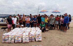 Imagem da notícia - Famílias de comunidades rurais de Alvarães afetadas pela estiagem recebem cestas básicas