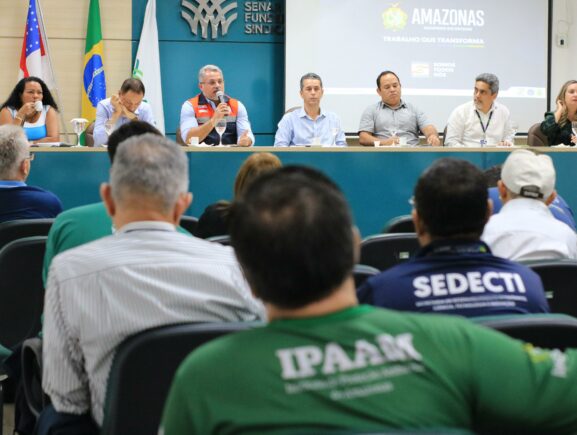 Defesa Civil do Amazonas apresenta previsões para estiagem em 2024 durante reunião do agronegócio