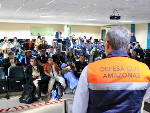Defesa Civil do Amazonas discute os impactos das Mudanças Climáticas em Evento promovido pela ABIN